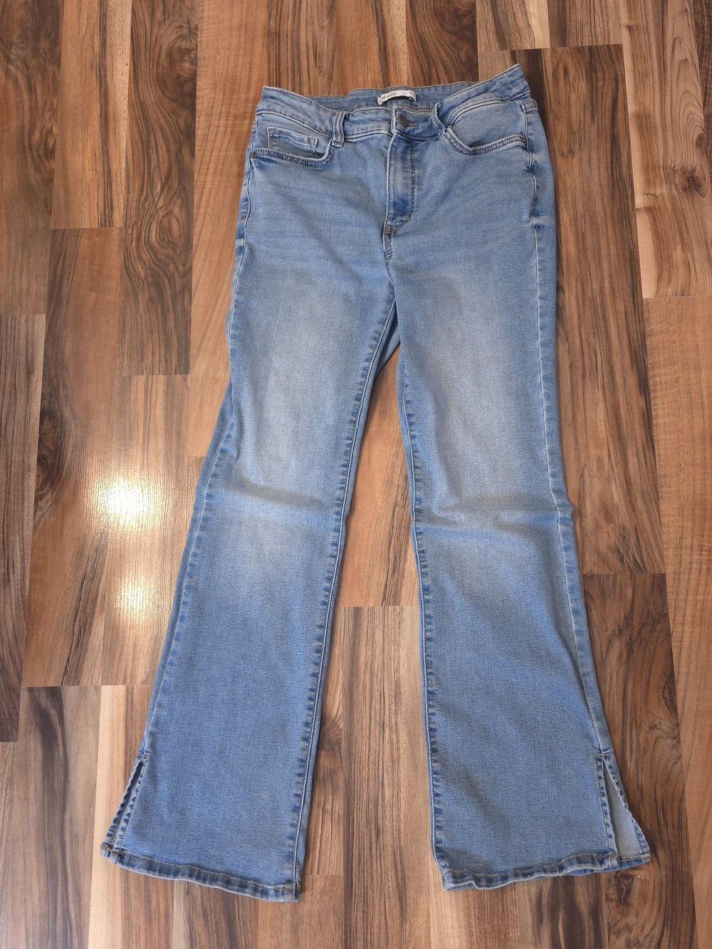 Nine West Size 8 Light Wash Bootcut Jeans Slit Cuff Coastal Cowgirl Boho